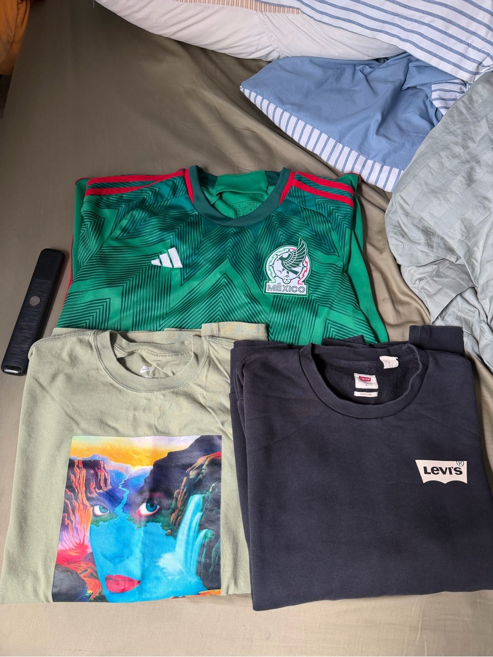 3 Shirts - Levis, Adidas, Nike (L)